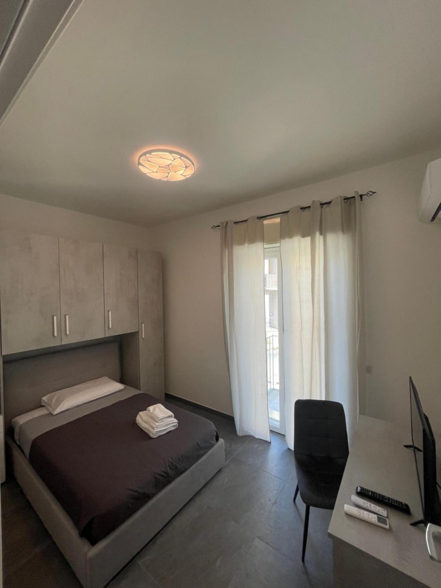 Leos Rooms Caltanissetta Buitenkant foto