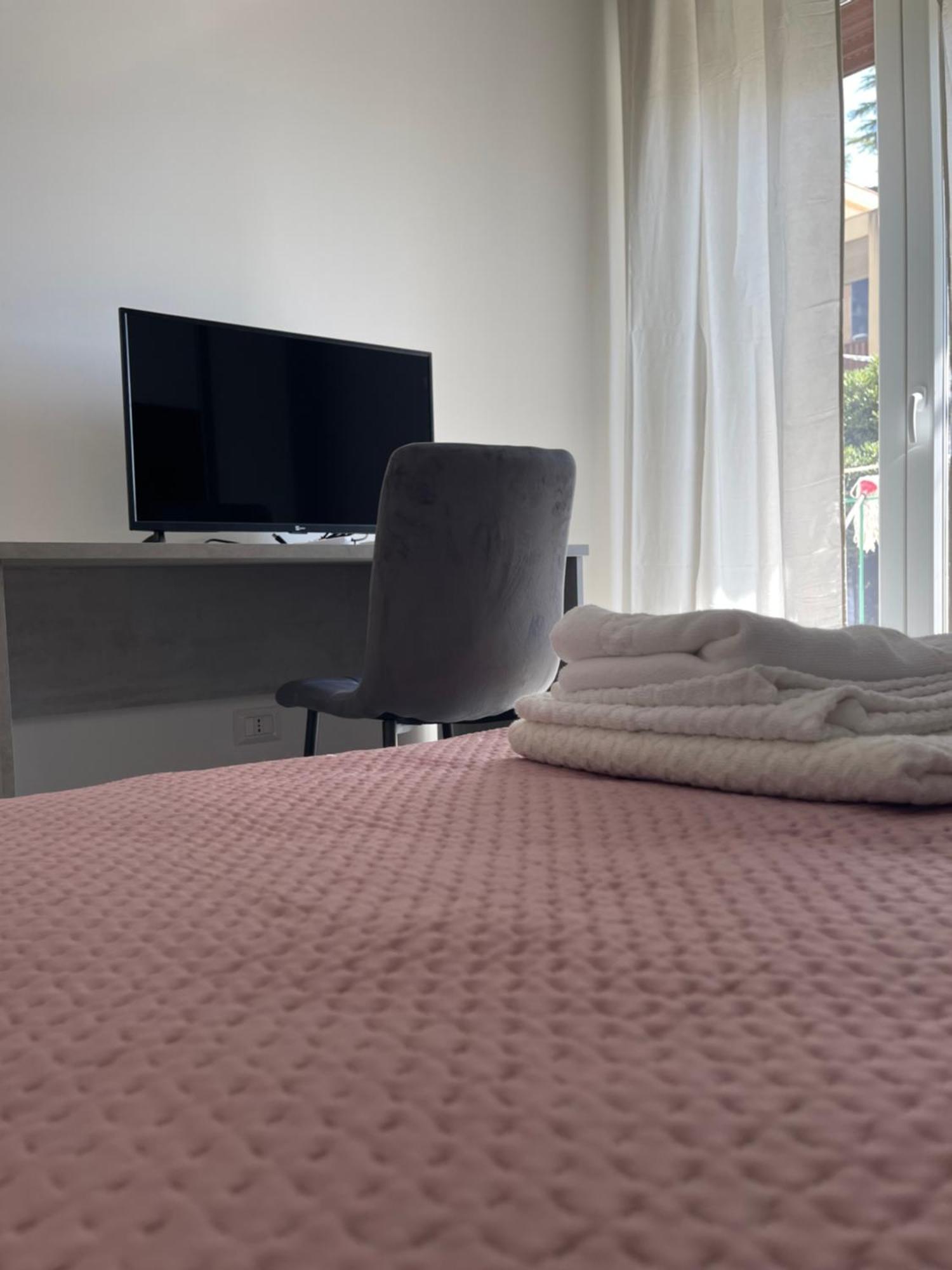 Leos Rooms Caltanissetta Buitenkant foto